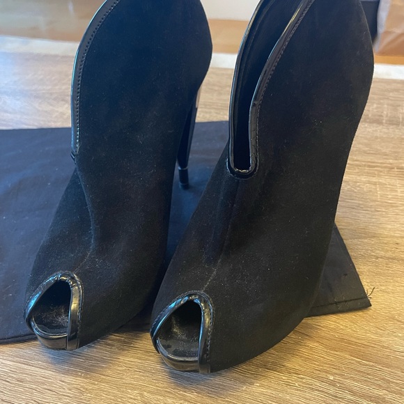 MARC JACOBS Suede Ankle Booties in Black Italy 37.5 US 7.5 - Picture 8 of 9